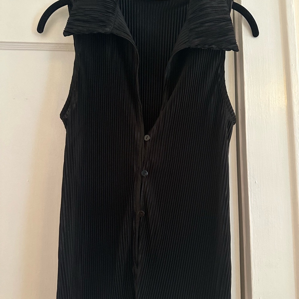 Black Set 🖤 Pleated Top & Pants